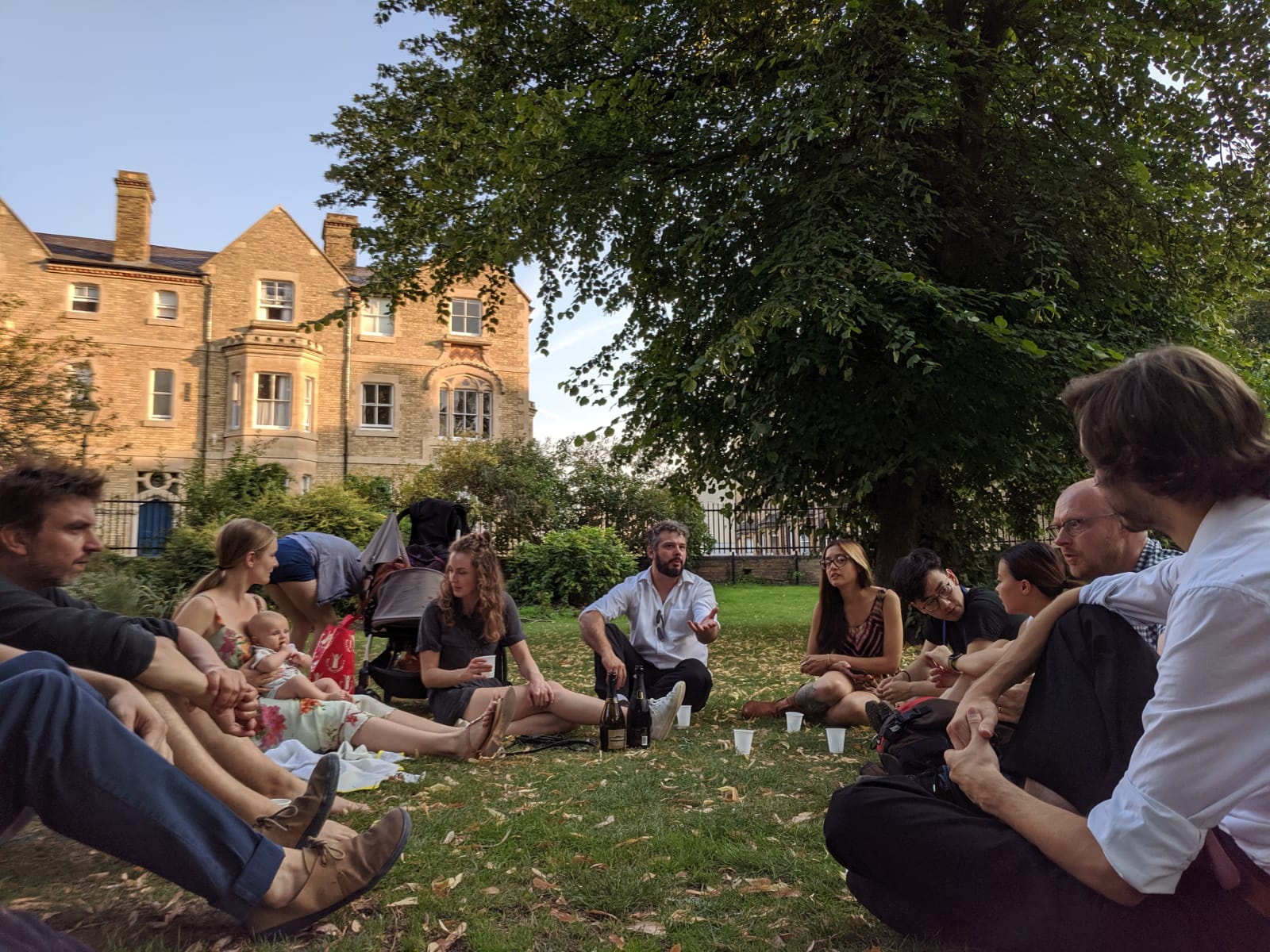 Prosecco in the park
